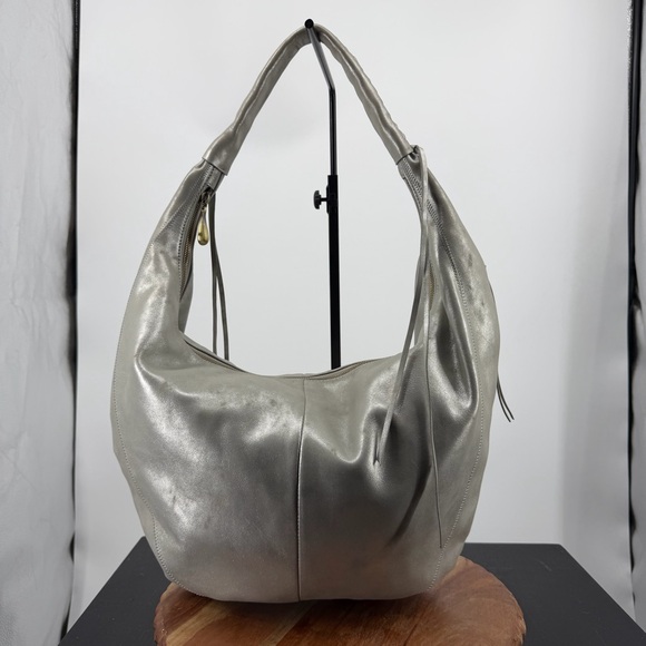 Hobo international Kindred silver metallic Leather Hobo bag braided handle - Picture 2 of 12